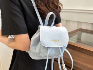 กระเป๋าเป้สะพายหลังขนาดเล็ก สีฟ้า,กระเป๋าเป้สะพายหลังผู้หญิงหนัง ปู่ แบบปรับได้,แฟชั่น เชือกรูด สีทึบกระเป๋านักเรียนสุภาพ